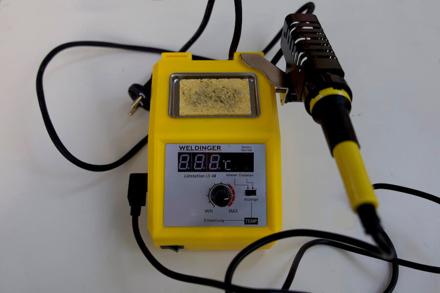 soldering-iron.jpg